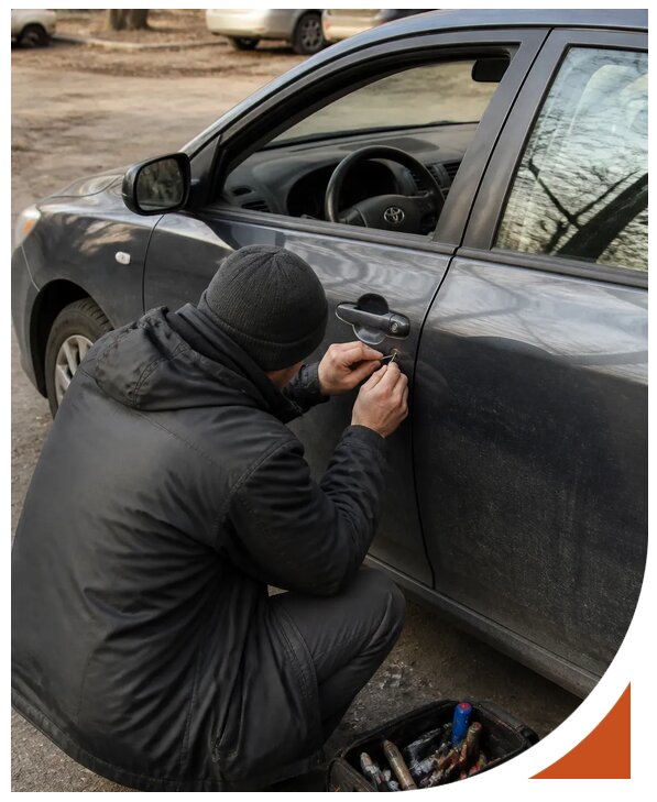 Профессиональное вскрытие автомобиля Тойота без повреждений в Кимрах